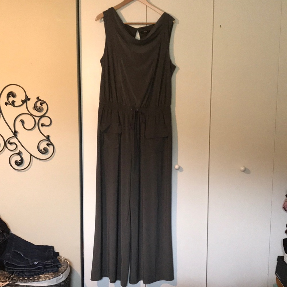 Simply Vera Utility Jumpsuit